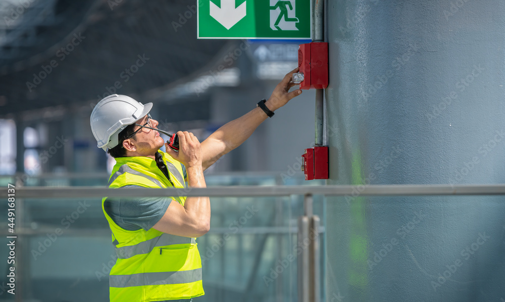 1000_F_449168137_QRoFysKurwnXL9w6nNOGH0Ruu0nZa8ws